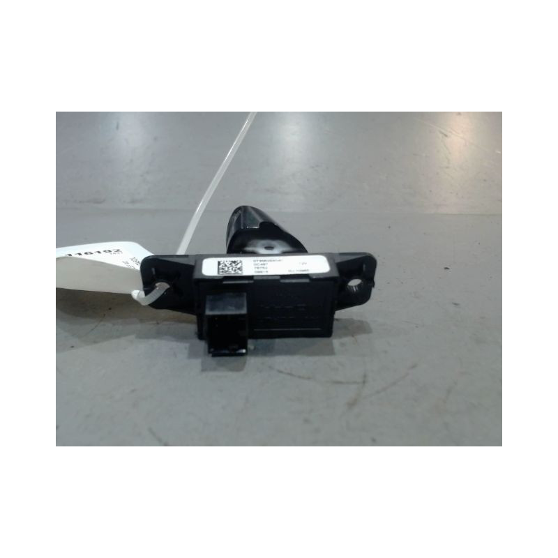 COMMANDE LEVE-GLACE PORTE AVD FIAT 500