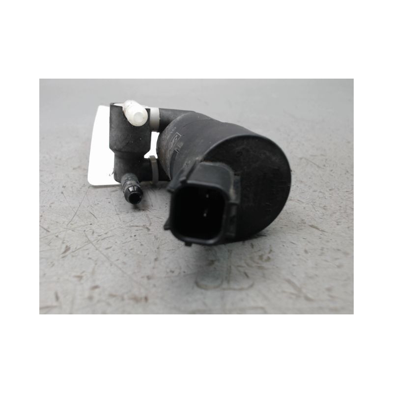POMPE LAVE-GLACE AVANT FORD FOCUS III 2011-...