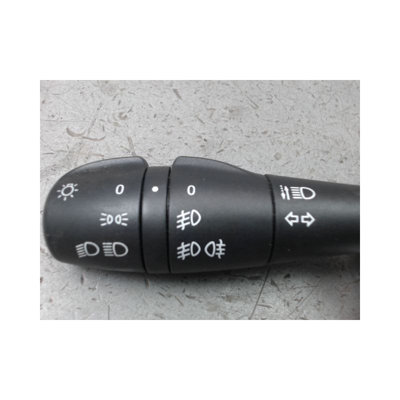 COMMANDE ECLAIRAGE RENAULT CLIO BREAK IV Phase 1 2012-...