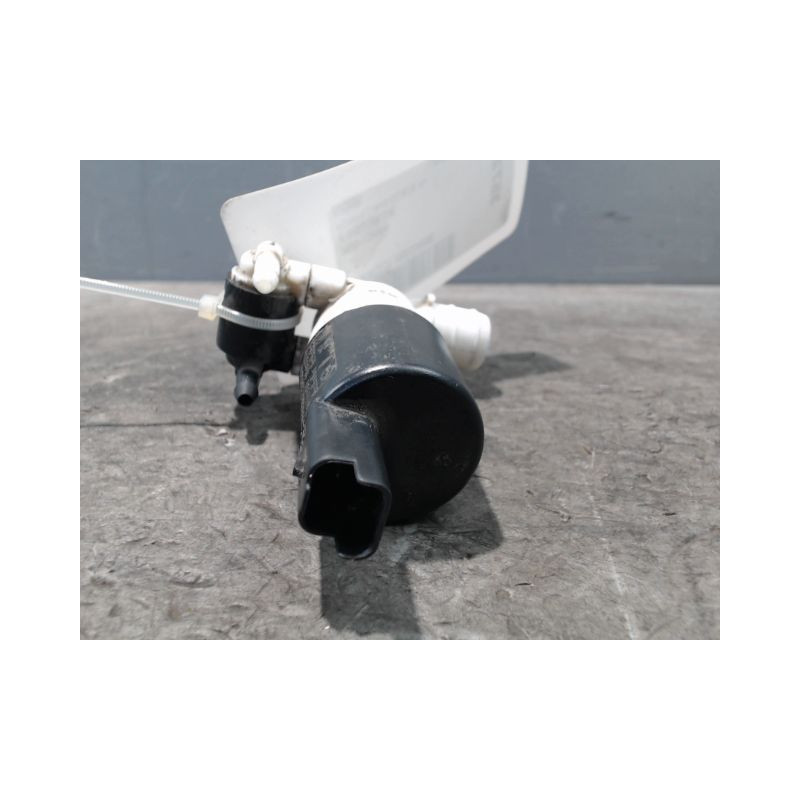 POMPE LAVE-GLACE AVANT RENAULT MEGANE