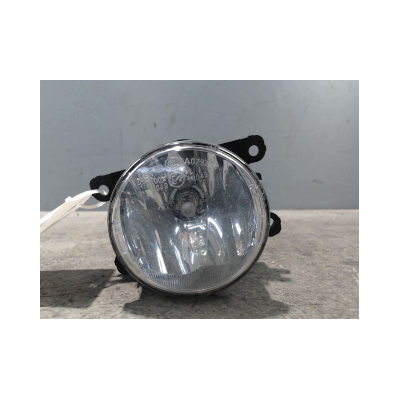 PHARE ANTIBROUILLARD AVANT DROIT RENAULT CLIO IV
