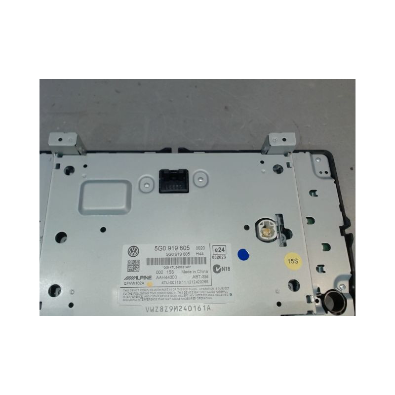 ECRAN GPS VOLKSWAGEN GOLF