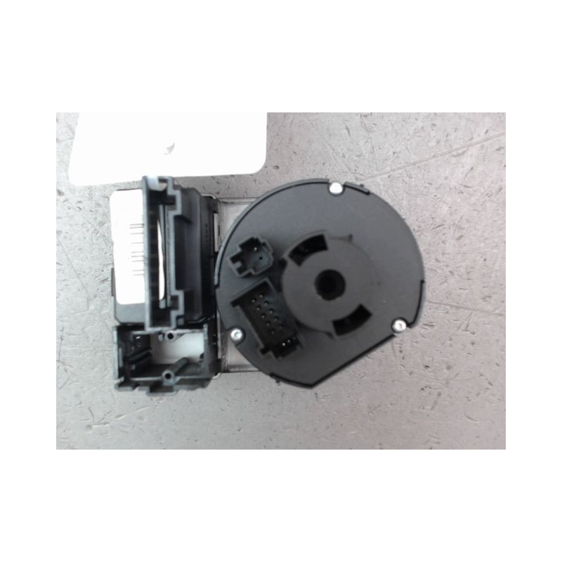 INTERIEUR COMMANDE PHARES AUDI A1 Phase 1 (8X) 2010-2015
