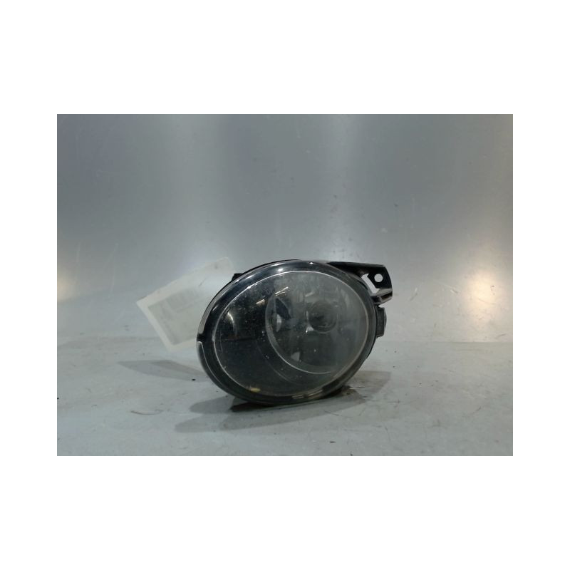 PHARE ANTIBROUILLARD AVANT GAUCHE VOLKSWAGEN PASSAT
