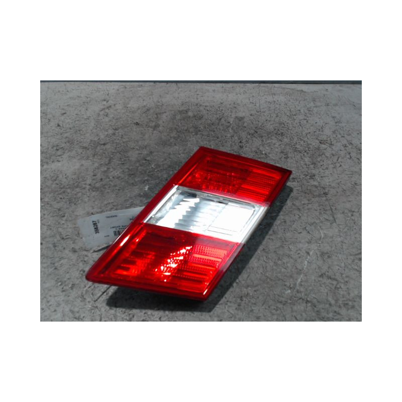 FEU ARRIERE INTERIEUR DROIT MERCEDES CLASSE C COUPE SPORT 2004-