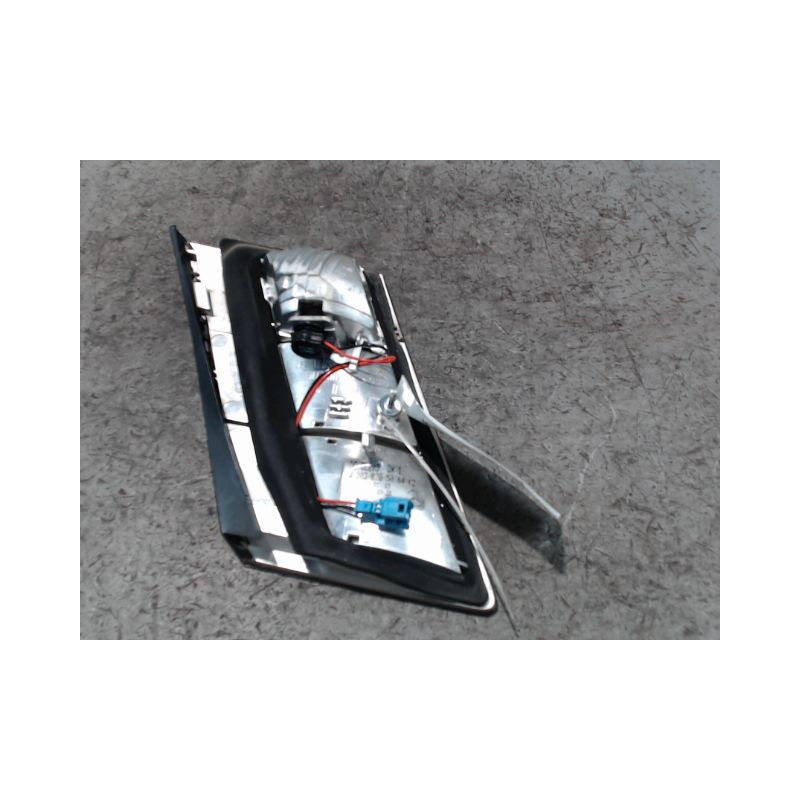 FEU ARRIERE INTERIEUR DROIT MERCEDES CLASSE C COUPE SPORT 2004-