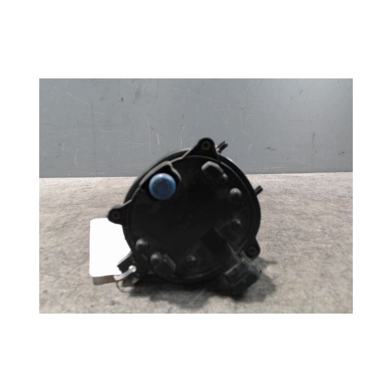 PHARE ANTIBROUILLARD AVANT GAUCHE VOLVO V50