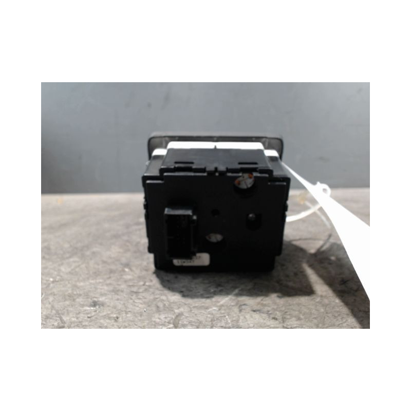 COMMANDE ECLAIRAGE VOLVO V50