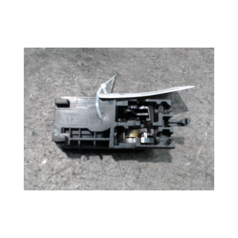 POIGNEE INTERIEURE PORTE AVANT GAUCHE SUZUKI SWIFT 3P