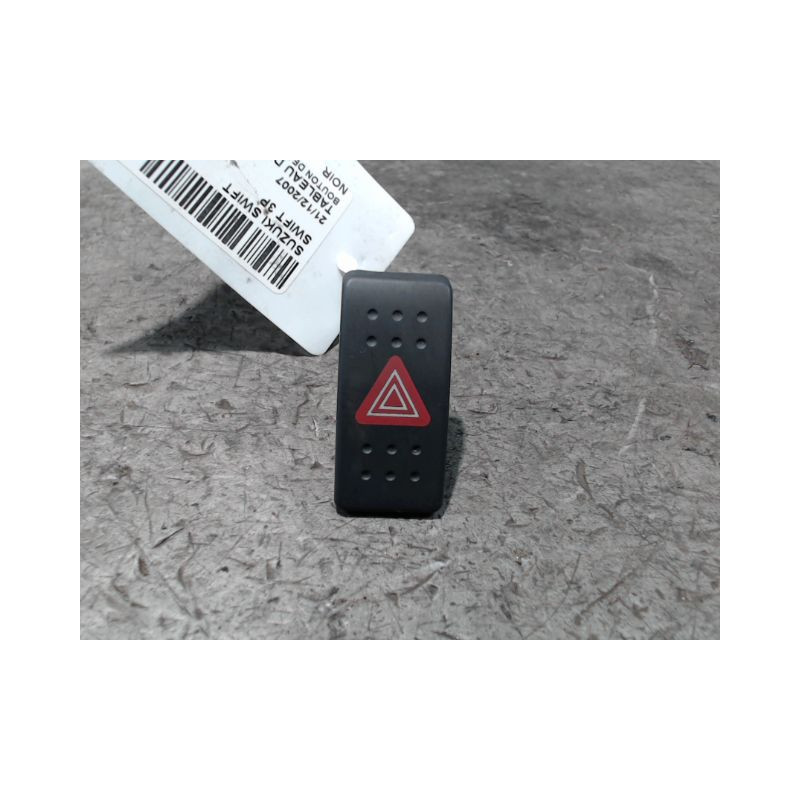 BOUTON DE WARNING SUZUKI SWIFT 3P