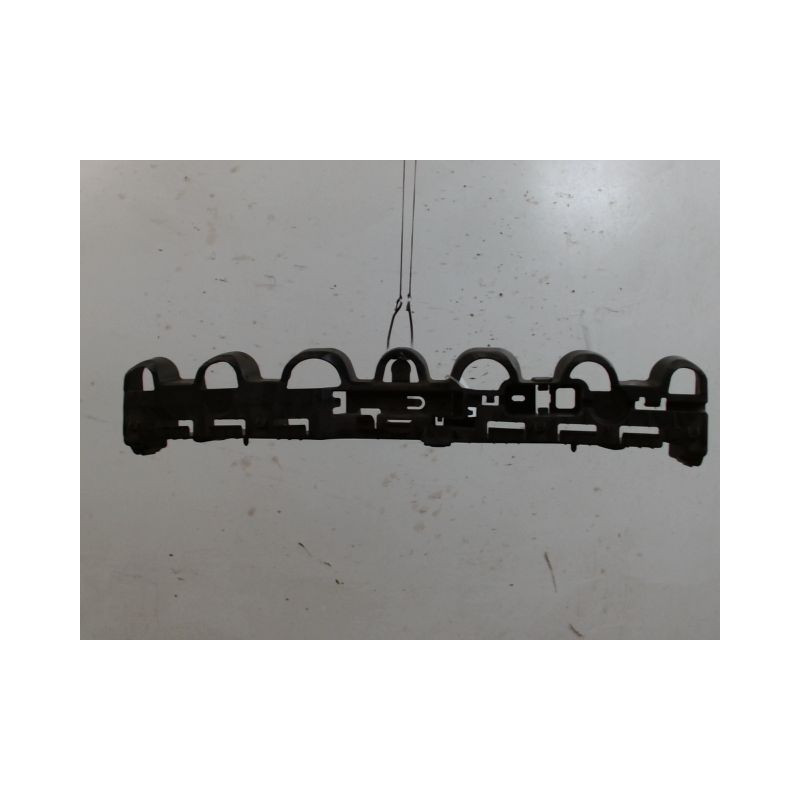 SUPPORT CENTRAL PARE-CHOC ARRIERE  RENAULT CLIO
