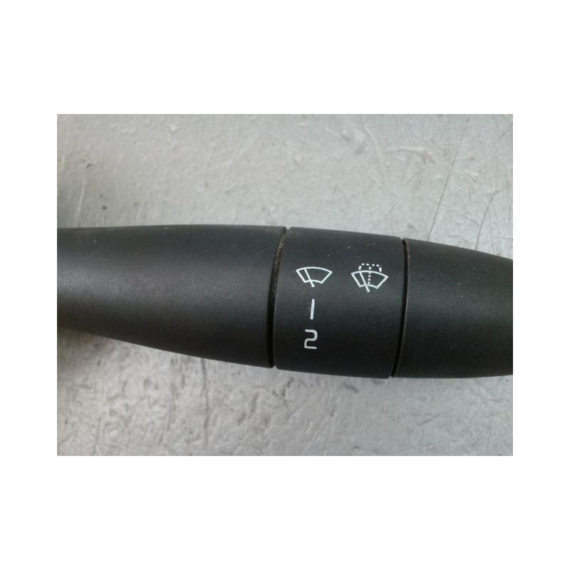 COMMANDE ESSUIE GLACE NISSAN PRIMASTAR COMBI L1H1 1000 KG
