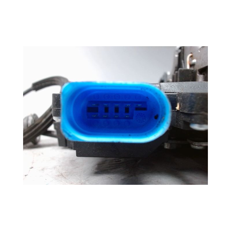 SYSTEME CONDAMNATION AVANT GAUCHE SKODA OCTAVIA 2004