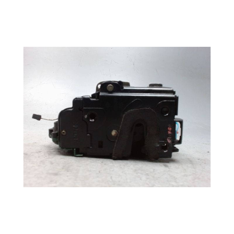 SYSTEME CONDAMNATION AVANT DROIT VOLKSWAGEN POLO 02-05