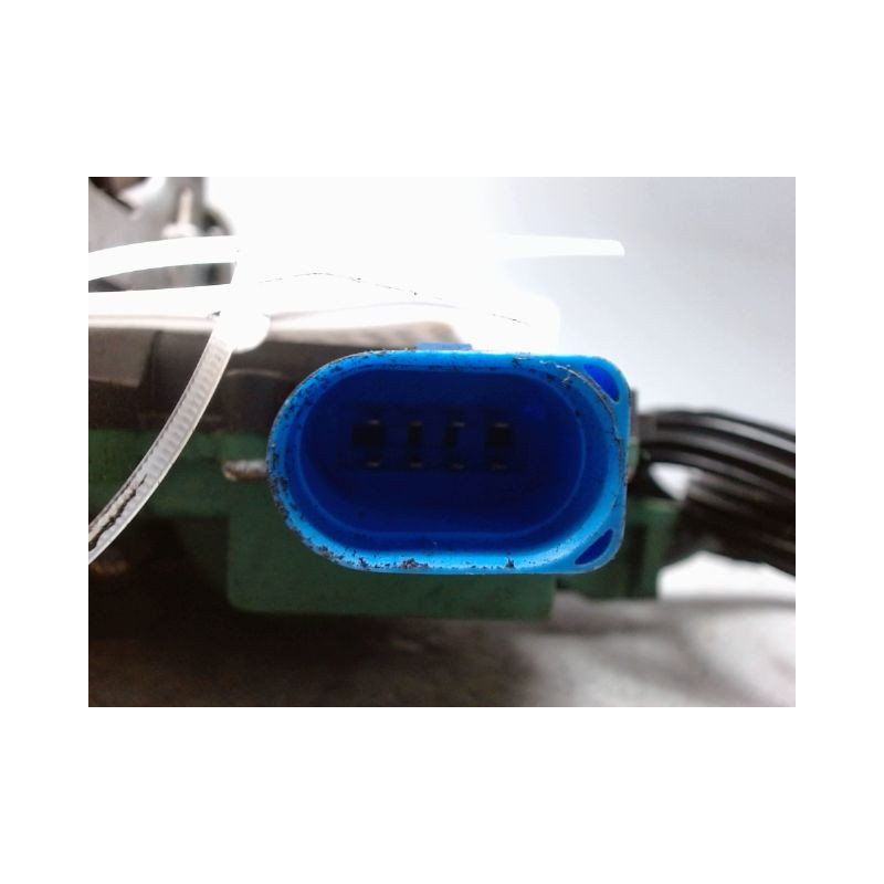 SYSTEME CONDAMNATION AVANT DROIT VOLKSWAGEN POLO 02-05