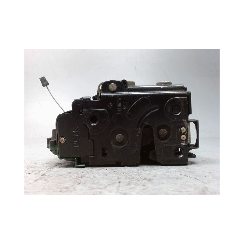 SYSTEME CONDAMNATION AVANT DROIT VOLKSWAGEN GOLF IV 98-2004