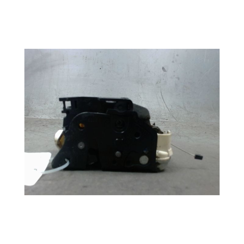SYSTEME CONDAMNATION AVANT GAUCHE SEAT LEON 2005-