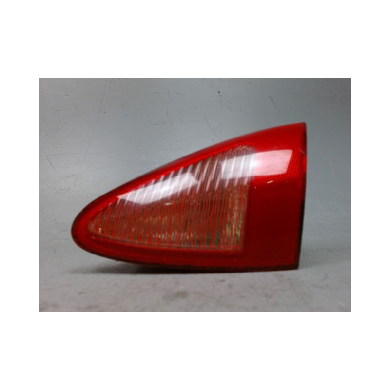 FEU ARRIERE INTERIEUR DROIT ALFA ROMEO 147 5P