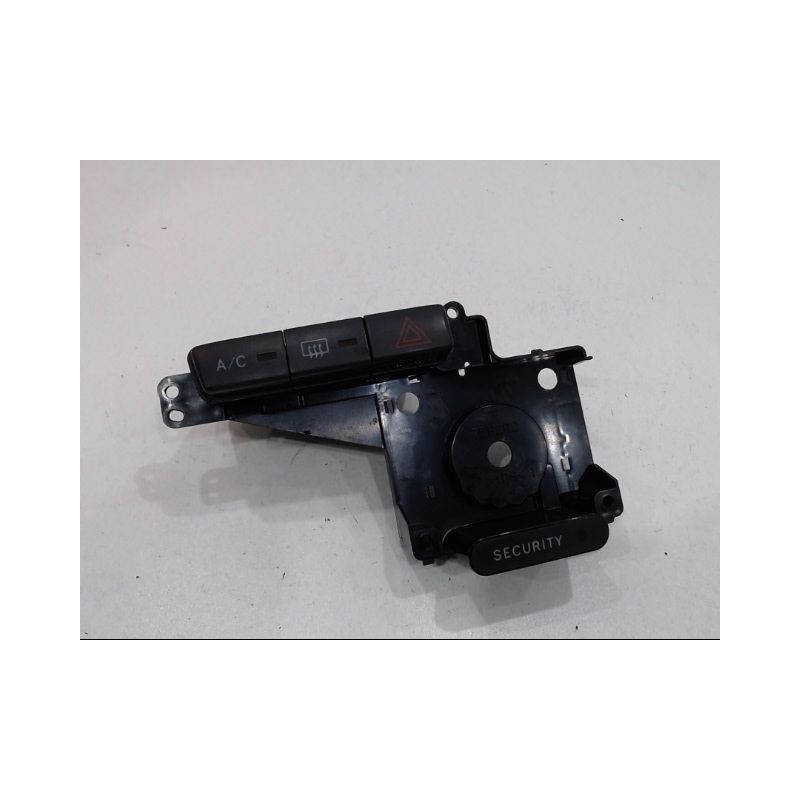 BOUTON DE WARNING TOYOTA YARIS