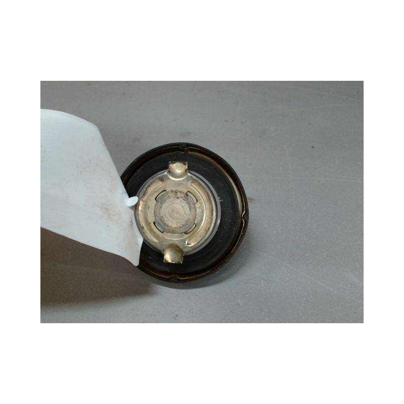 BOUCHON RESERVOIR A CARBURANT MERCEDES VITO FOURGON COMPACT 03-