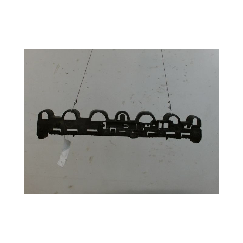 SUPPORT CENTRAL PARE-CHOC ARRIERE  RENAULT CLIO