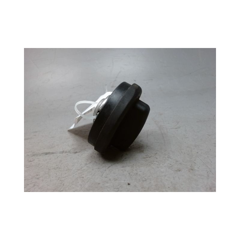 BOUCHON RESERVOIR A CARBURANT MERCEDES CLASSE C COUPE SPORT
