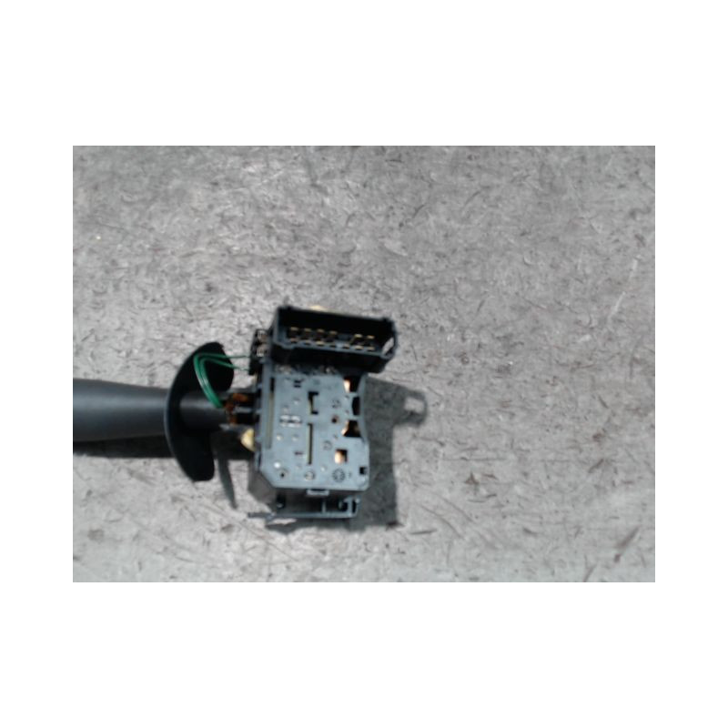 COMMANDE ESSUIE GLACE RENAULT TWINGO 2 2007-