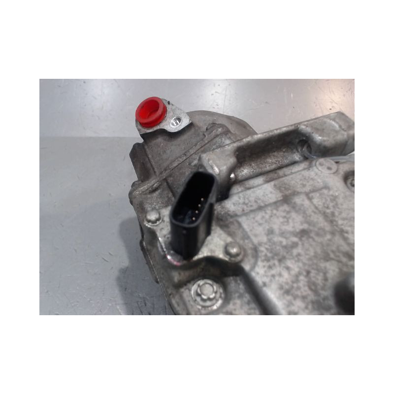 COMPRESSEUR AIR CONDITIONNE TOYOTA YARIS