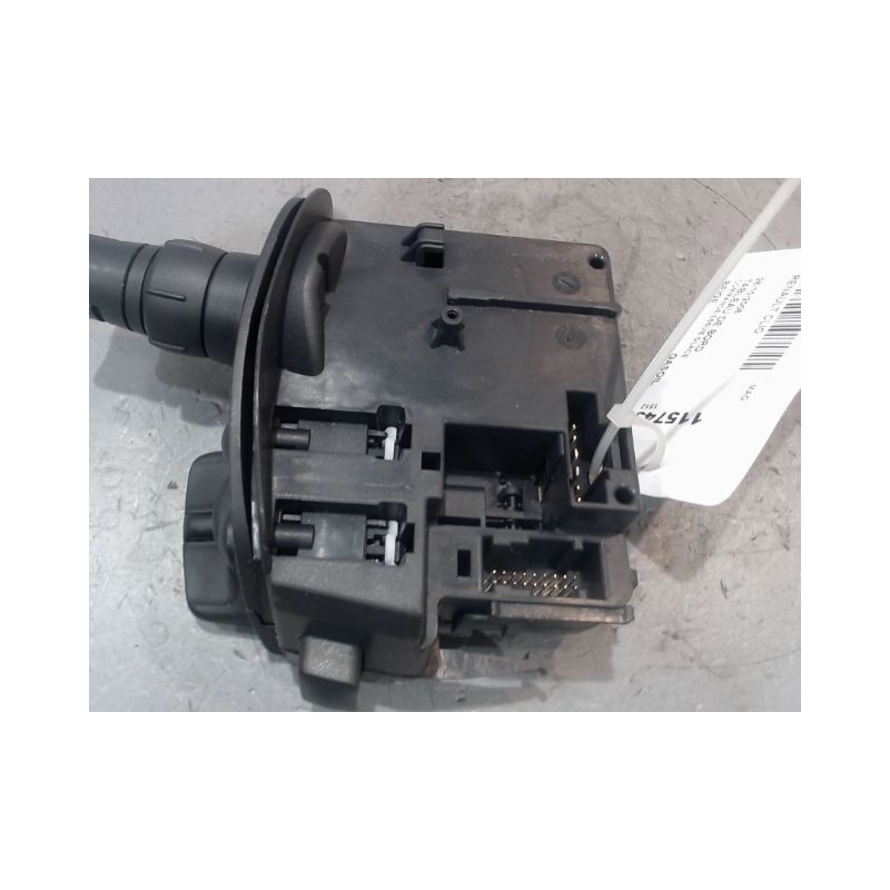 COMMANDE ESSUIE GLACE RENAULT CLIO