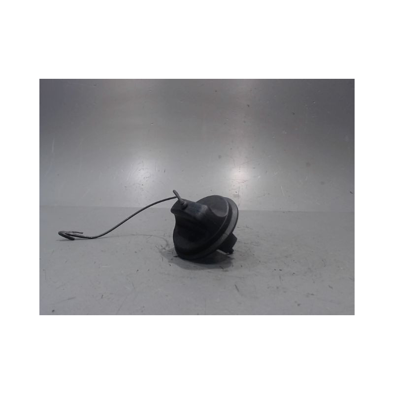 BOUCHON RESERVOIR A CARBURANT RENAULT CLIO