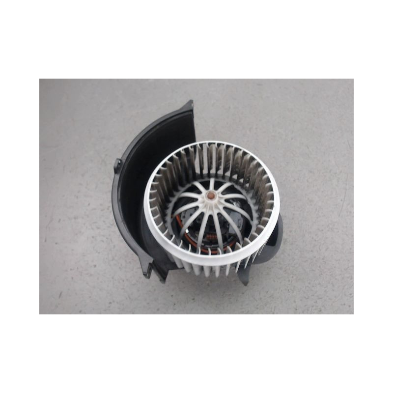 MOTEUR VENTILATEUR CHAUFFAGE VOLKSWAGEN TOUAREG