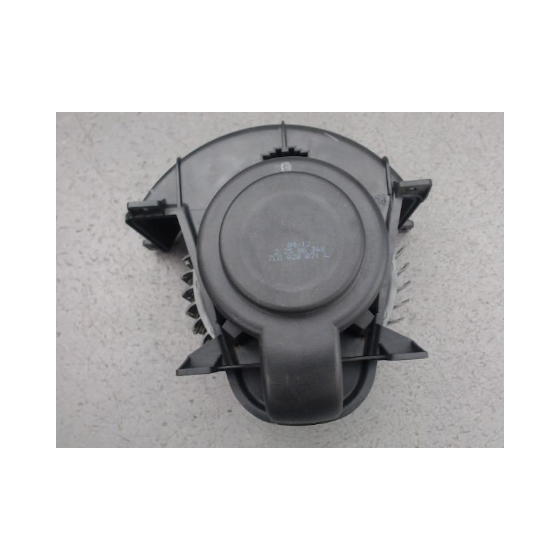 MOTEUR VENTILATEUR CHAUFFAGE VOLKSWAGEN TOUAREG
