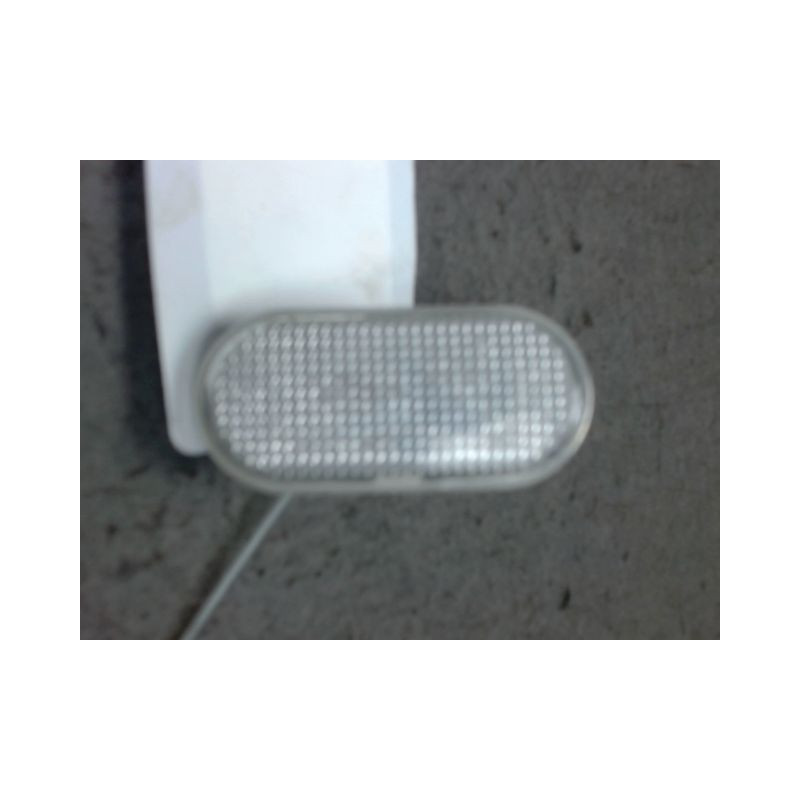 REPETITEUR AILE DROIT RENAULT TWINGO