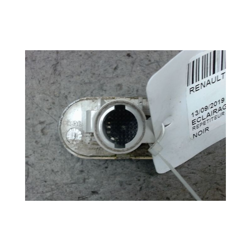 REPETITEUR AILE DROIT RENAULT TWINGO