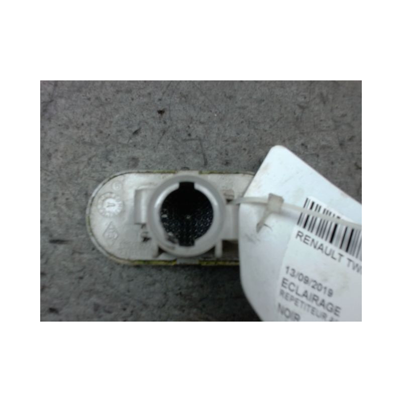 REPETITEUR AILE GAUCHE RENAULT TWINGO