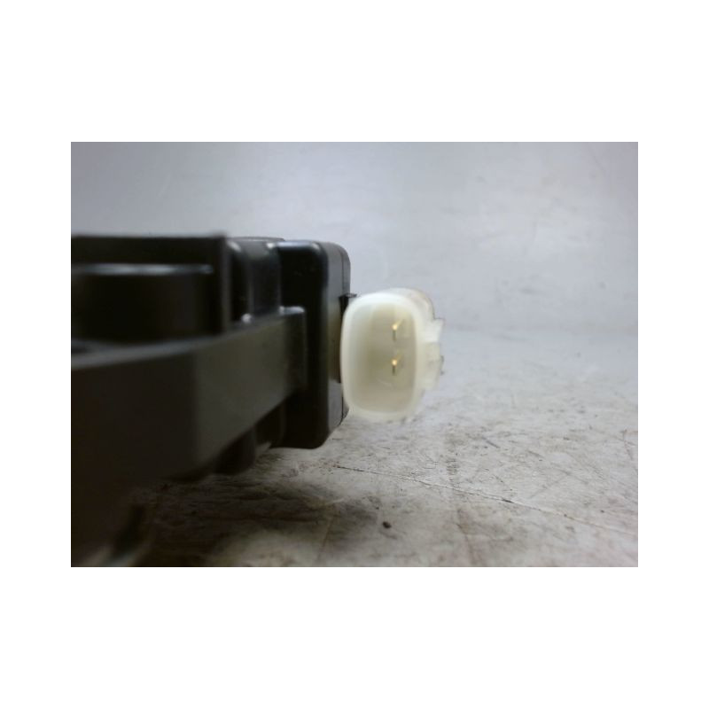 MECANISME+MOTEUR LEVE-GLACE ARRIERE DROIT SUZUKI SWIFT