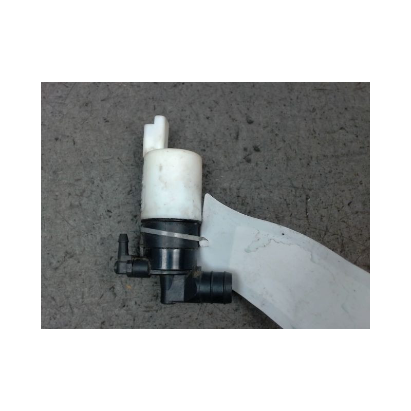 POMPE LAVE-GLACE AVANT DACIA LOGAN 4 P 05-08