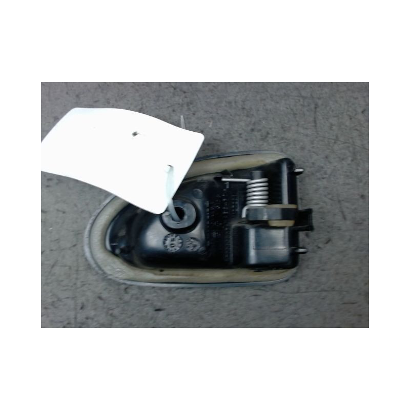 POIGNEE INTERIEURE PORTE AVANT GAUCHE DACIA LOGAN 4 P 05-08