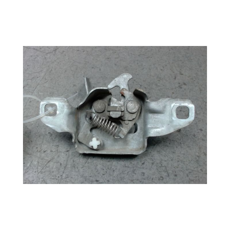 SERRURE CAPOT DACIA LOGAN 4 P 05-08