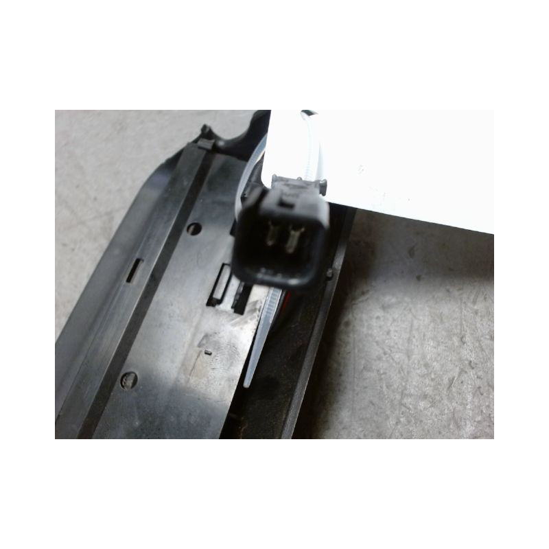 FEUX STOP SUPPLEMENTAIRE OPEL CORSA 03-06