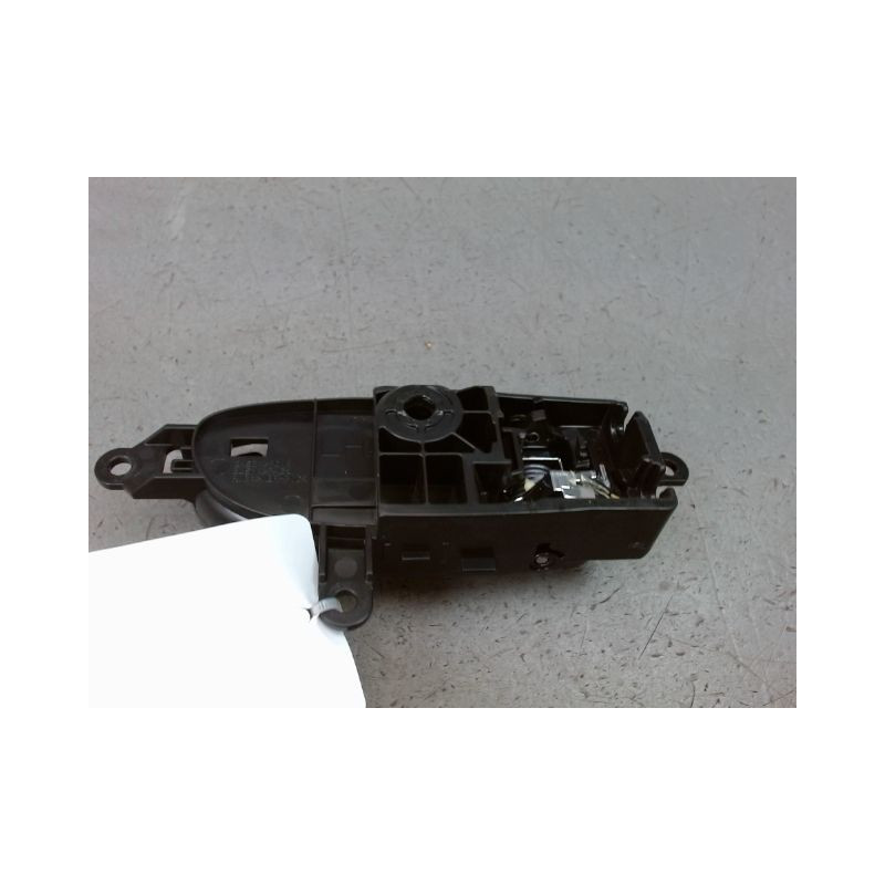 POIGNEE INTERIEURE PORTE AVANT GAUCHE NISSAN LEAF 2011-...