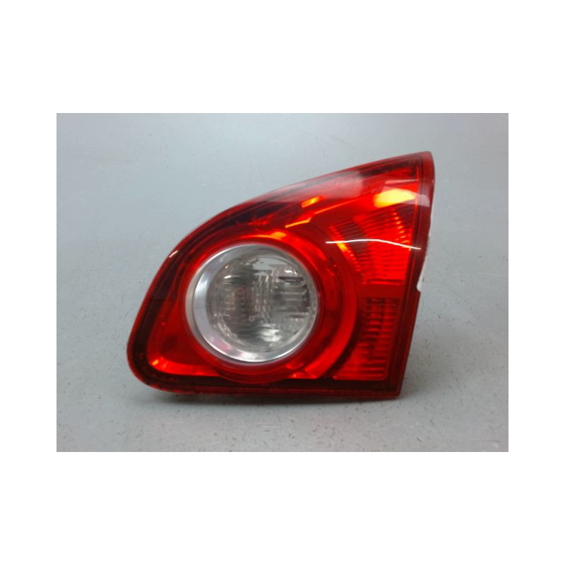 FEU ARRIERE INTERIEUR DROIT NISSAN QASHQAI BREAK I Phase 1 2007-2010