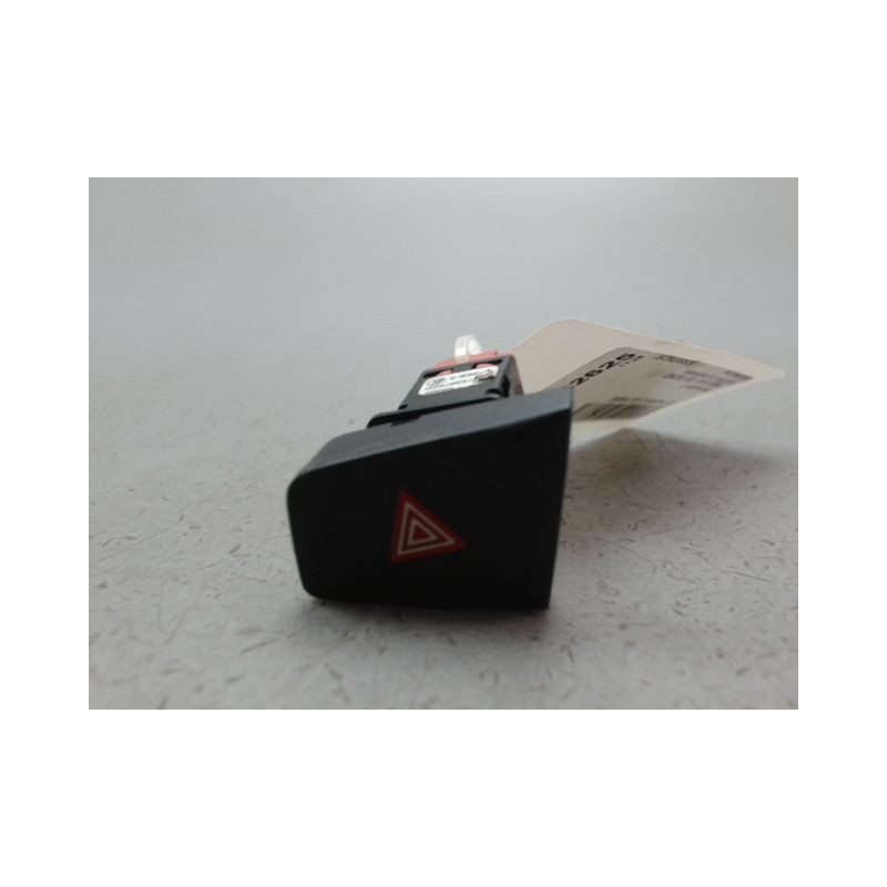 BOUTON DE WARNING CITROEN C-ELYSEE