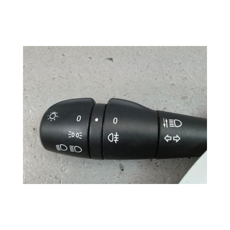 COMMANDE ECLAIRAGE RENAULT CLIO IV Phase 1 2012-...