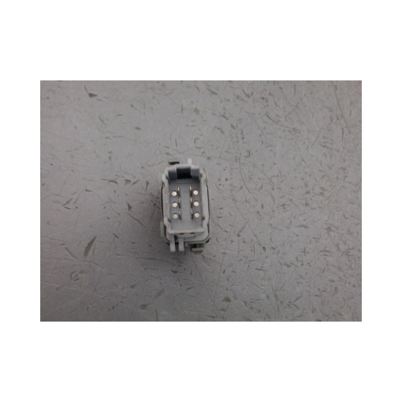 COMMANDE LEVE-GLACE PORTE AVD RENAULT MEGANE