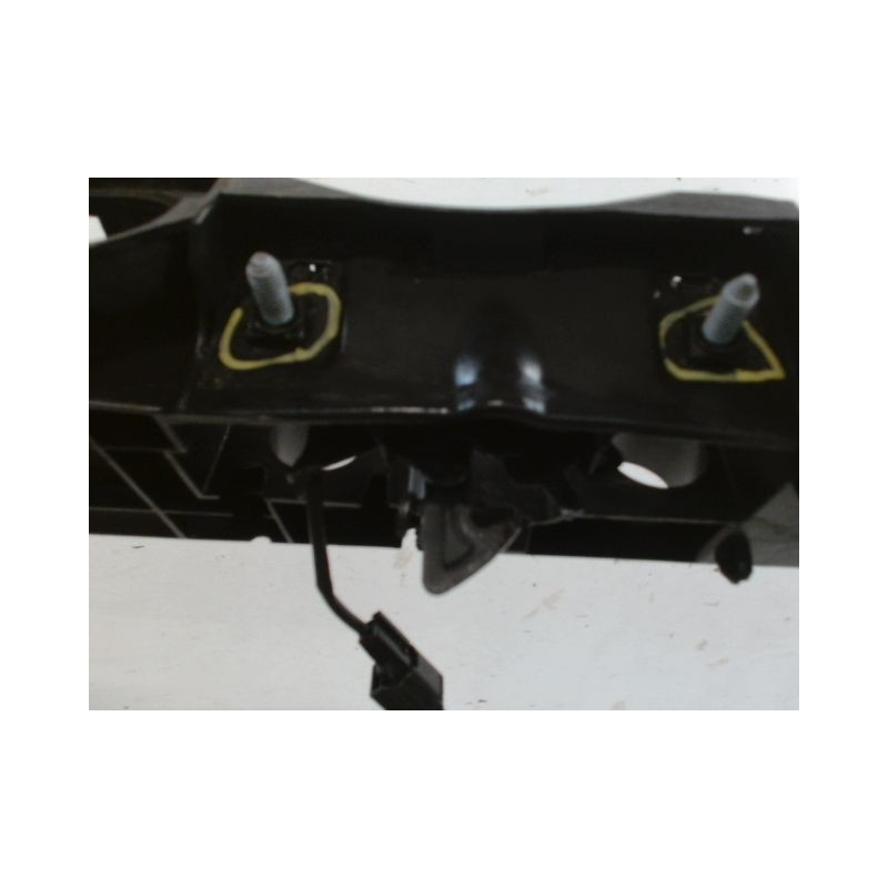 TRAVERSE SUPERIEURE ARMATURE AVANT RENAULT CLIO