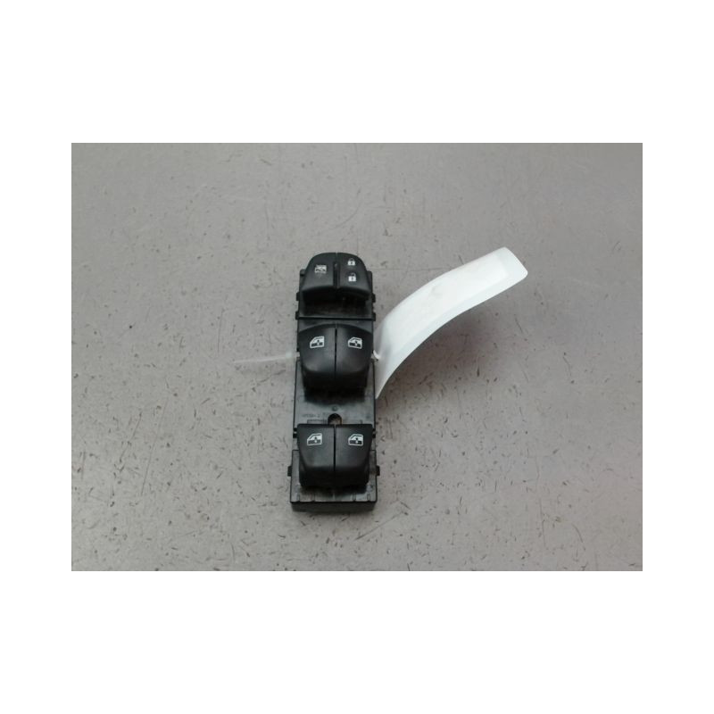 COMMANDE LEVE-GLACE PORTE AVG NISSAN QASHQAI