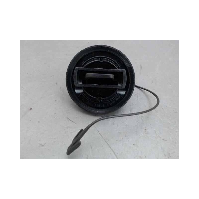 BOUCHON RESERVOIR A CARBURANT RENAULT CLIO