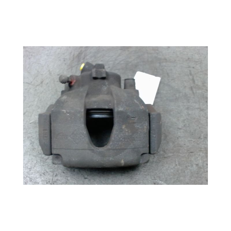 ETRIER DE FREIN AVANT DROIT RENAULT SCENIC II PH2 2006-