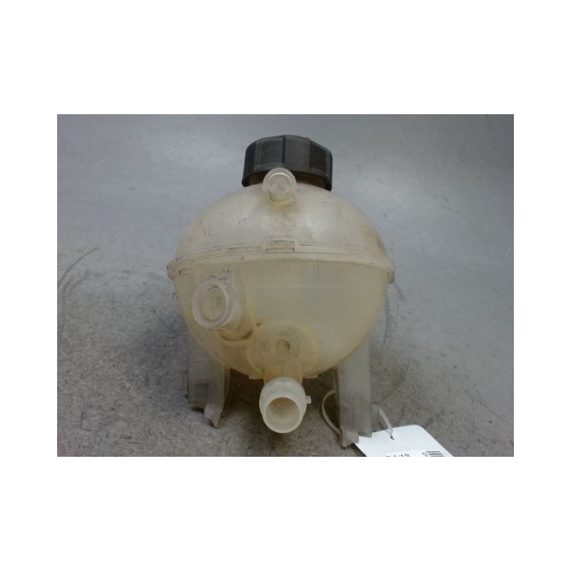 VASE EXPANSION CITROEN C4